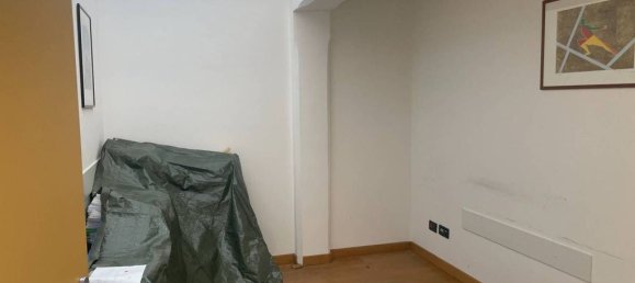 3 bedrooms Apartment in Milan, Italy No. 243609 24