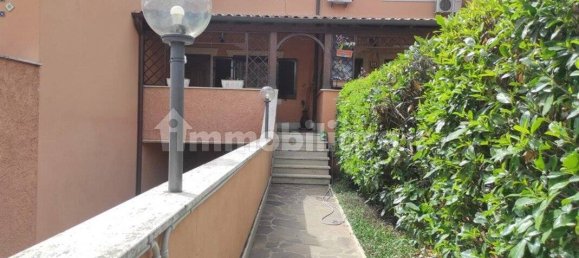 2 bedrooms House in Rome, Italy No. 14657 2