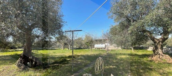 Вилла с 3 комнатами в Монополи, Италия № 21702 47