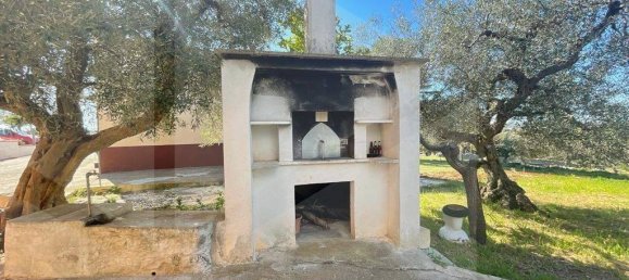 Вилла с 3 комнатами в Монополи, Италия № 21702 78