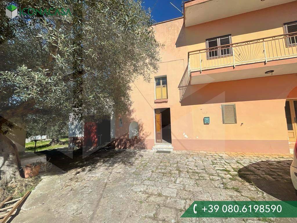 Вилла с 3 комнатами в Монополи, Италия № 21702