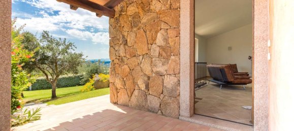 4 bedrooms Villa in Palau, Italy No. 60017 17