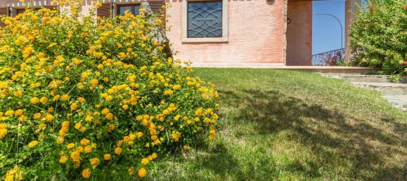 4 bedrooms Villa in Palau, Italy No. 60017 2