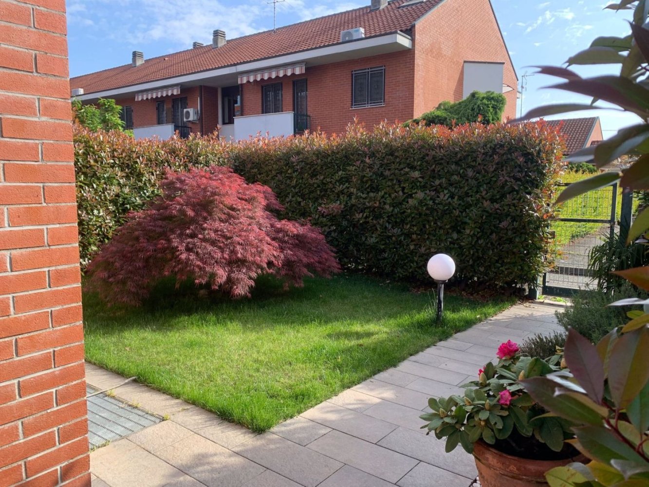 4 bedrooms House in Castano Primo, Italy No. 383478