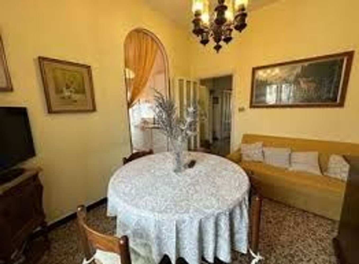 Apartamento de 3 dormitorios en Sermide e Felonica, Italy No. 392082