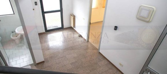 710m² Warehouse in Barberino Tavarnelle, Italy No. 209895 13