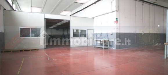 710m² Warehouse in Barberino Tavarnelle, Italy No. 209895 20