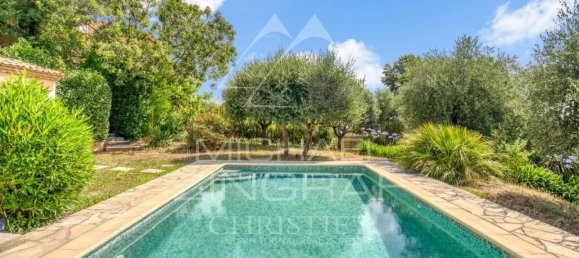 4 chambres Villa à Le Tignet, France No. 666 10