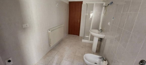 4 rooms House in Rotello, Italy No. 132461 25