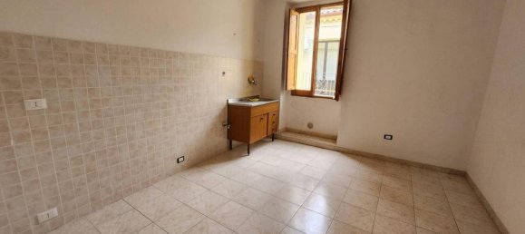 4 rooms House in Rotello, Italy No. 132461 17