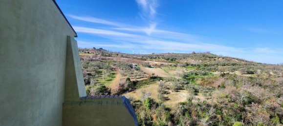 4 rooms House in Rotello, Italy No. 132461 24