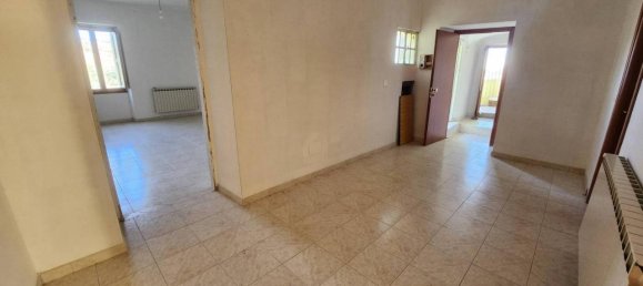 4 rooms House in Rotello, Italy No. 132461 13