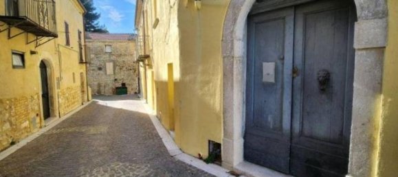 4 rooms House in Rotello, Italy No. 132461 21