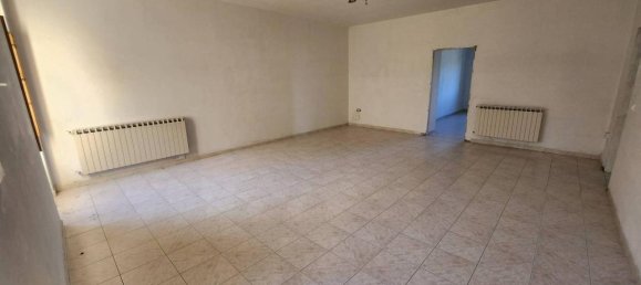 4 rooms House in Rotello, Italy No. 132461 14