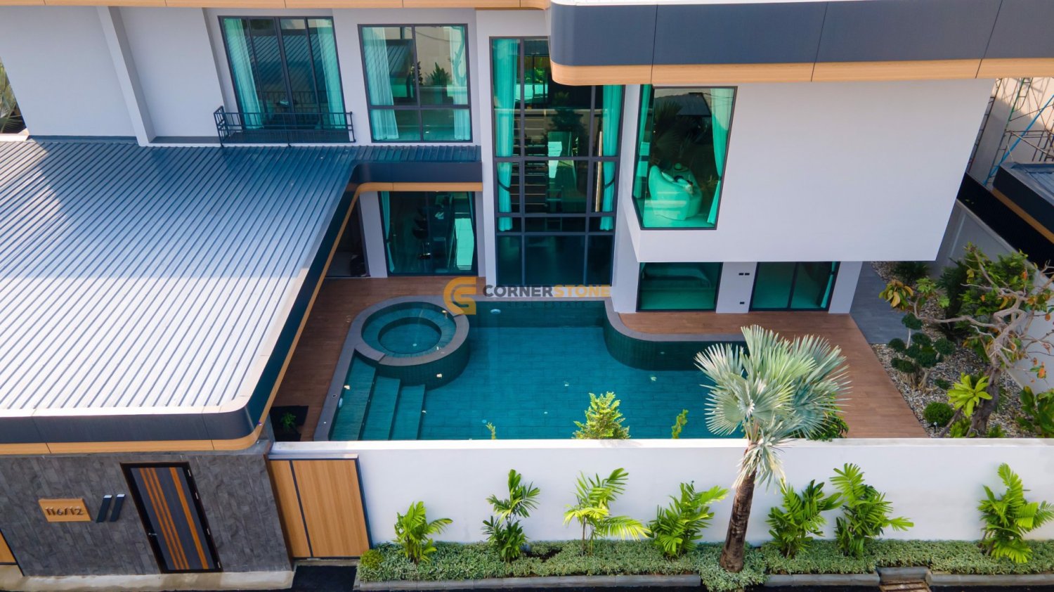 Haus in Pattaya, Thailand 1051m², Nr. 27415