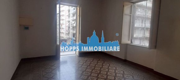 3 rooms Apartment in Palermo, Italy No. 59074 2