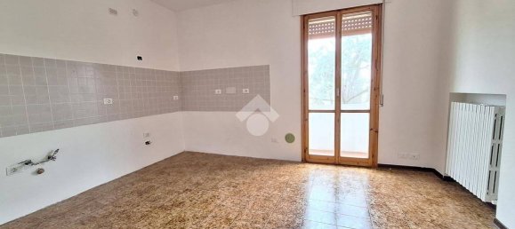 3 bedrooms Apartment in Medicina, Italy No. 105321 3
