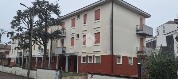 3 bedrooms Apartment in Medicina, Italy No. 105321 15