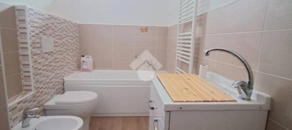 3 bedrooms Apartment in Medicina, Italy No. 105321 13