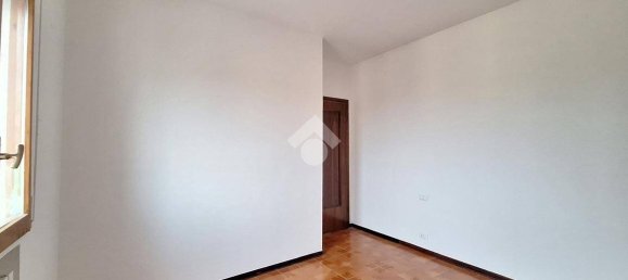 3 bedrooms Apartment in Medicina, Italy No. 105321 8