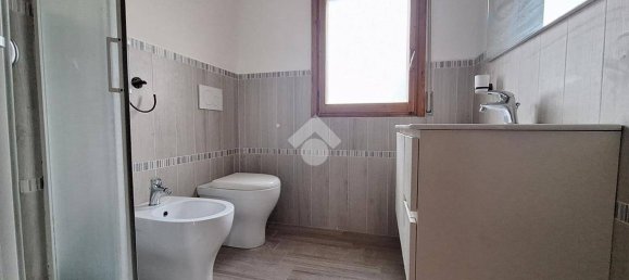 3 bedrooms Apartment in Medicina, Italy No. 105321 11