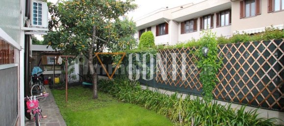 2 غرف نوم فيلا في Novate Milanese, Italy رقم 347632 13