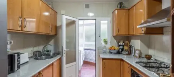 4 bedrooms Apartment in Granada, Spain No. 141519 5