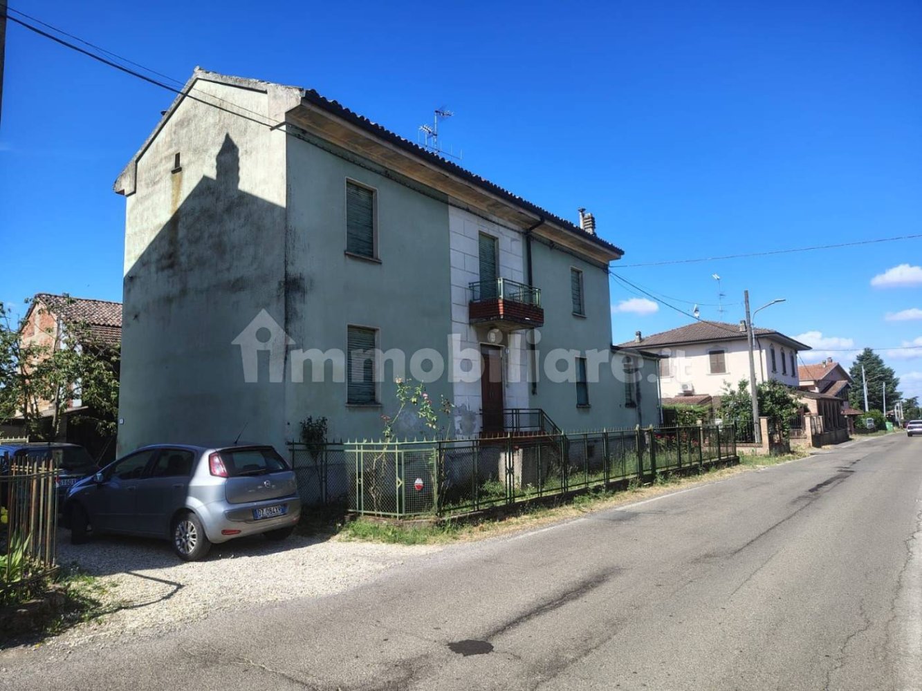4 bedrooms House in Carezzano, Italy No. 293839