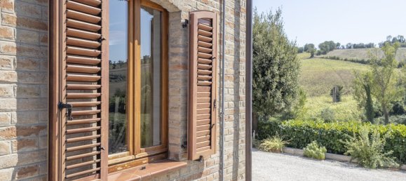 3 bedrooms Villa in Filottrano, Italy No. 311268 14