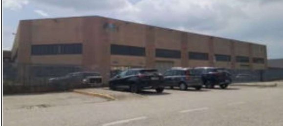 417m² Commercial property in Pregnana Milanese, Italy No. 295065 4