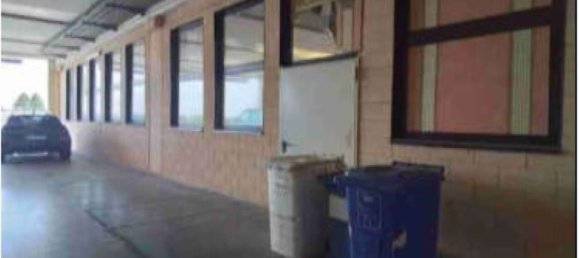 417m² Commercial property in Pregnana Milanese, Italy No. 295065 8