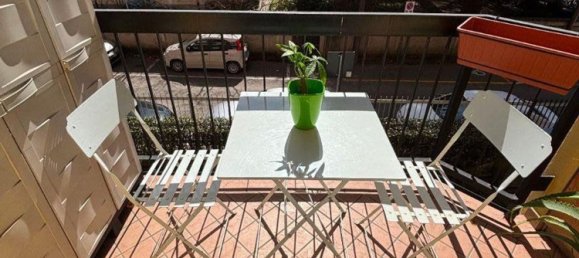 Apartamento de 3 habitaciónes en Malnate, Italy No. 334195 6