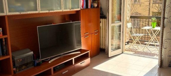 Apartamento de 3 habitaciónes en Malnate, Italy No. 334195 2