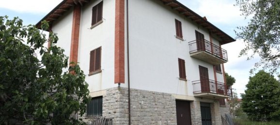 10-salle Villa à Lucignano, Italy No. 225173 12