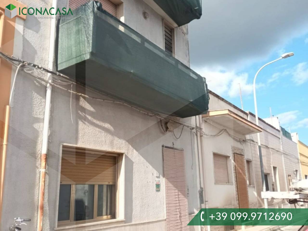 7 rooms House in Sava, Italy No. 27976