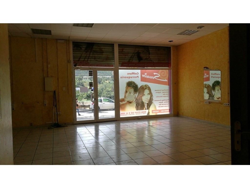 Imóvel comercial em Girona, Spain 150 m² N.º 197785