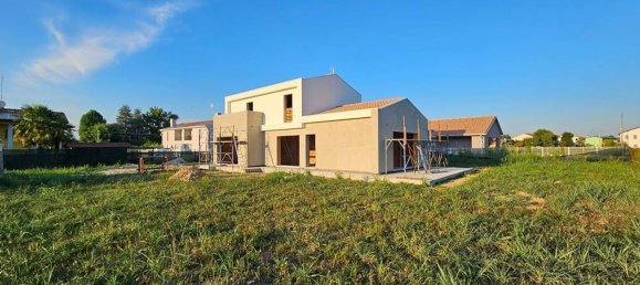 Земельный участок 850м² в Дзеро Бранко, Италия № 179362 9