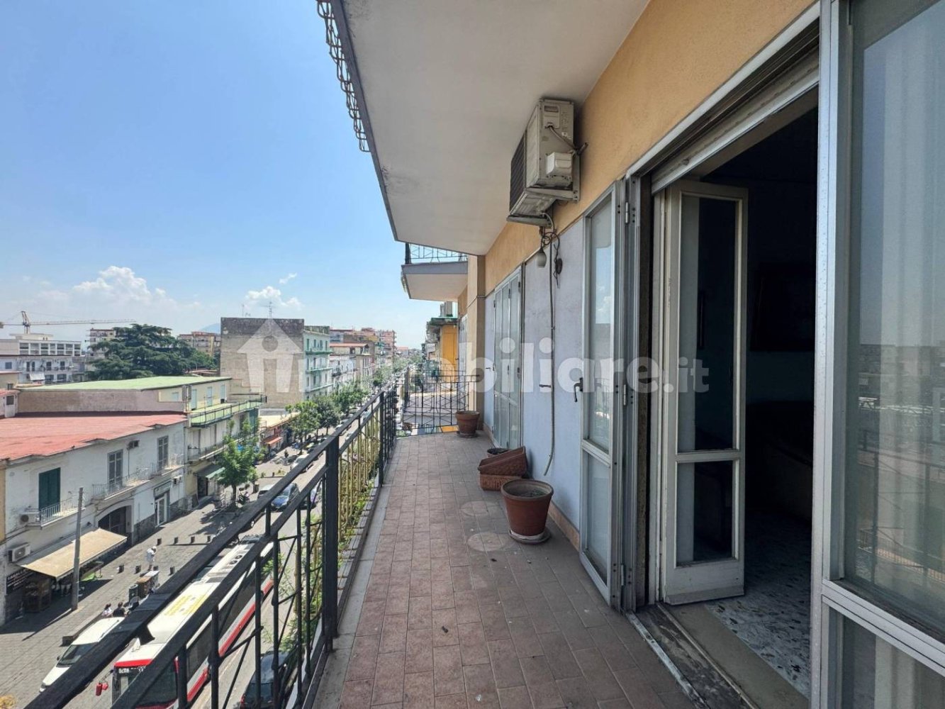 2 Schlafzimmer Wohnung in Naples, Italy, Nr. 342246