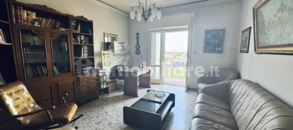 2 Schlafzimmer Wohnung in Naples, Italy, Nr. 342246 6