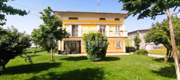7 bedrooms Villa in Poviglio, Italy No. 65790 5