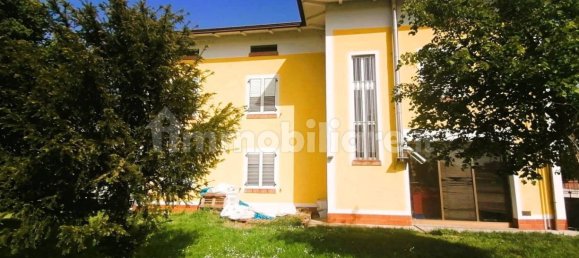7 bedrooms Villa in Poviglio, Italy No. 65790 4