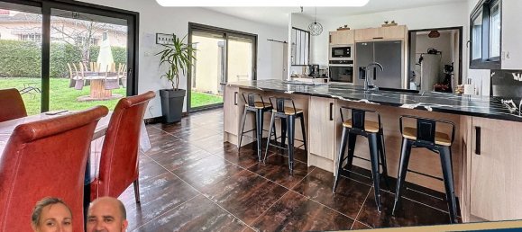 4 Schlafzimmer Villa in Senonches, France, Nr. 79008 7