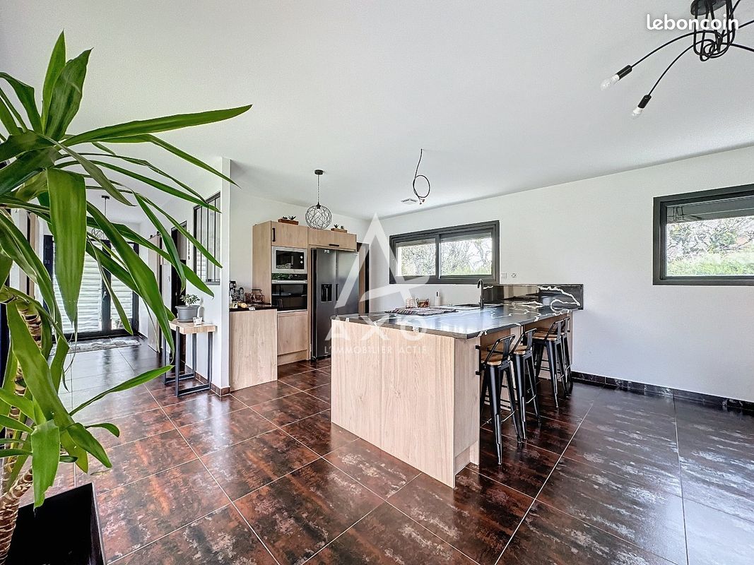 4 Schlafzimmer Villa in Senonches, France, Nr. 79008