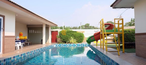 250m² House in Bang Lamung, Thailand No. 27051 13