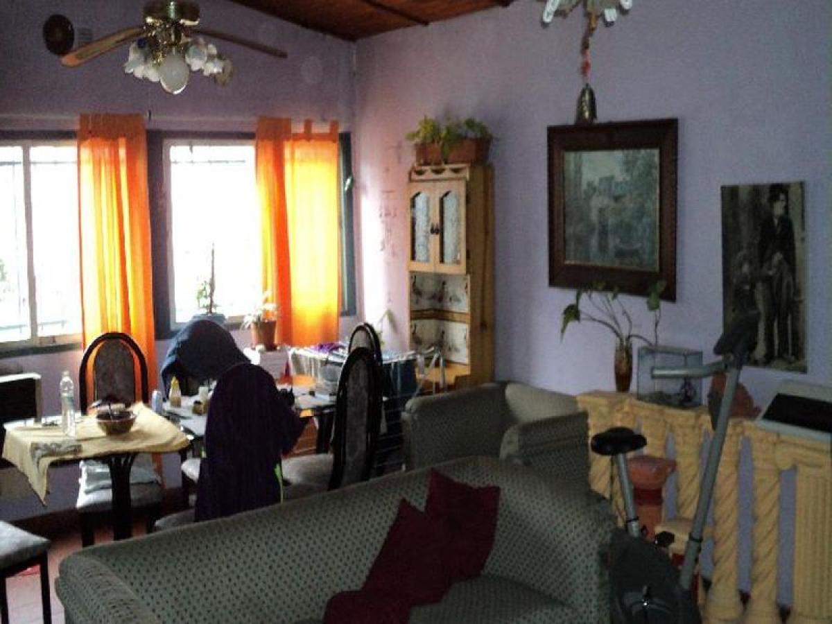 2 bedrooms House in Ituzaingo, Argentina No. 82939