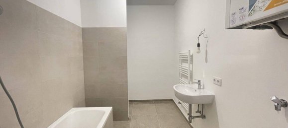 3 rooms Apartment in Rudolfsheim-Funfhaus, Austria No. 185748 9