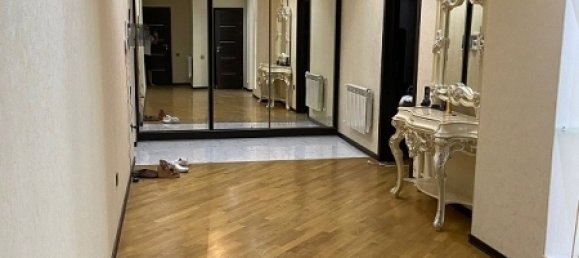 4 bedrooms Apartment in Baku, Azerbaijan No. 306 5