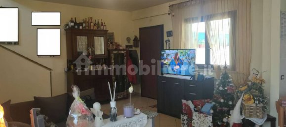 Apartamento de 2 dormitorios en Anzio, Italy No. 134149 3
