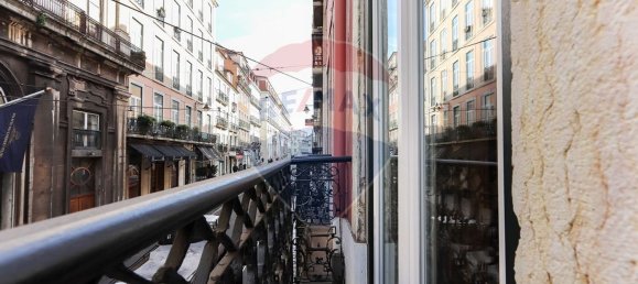 2 bedrooms Apartment in Lisbon, Portugal No. 75015 17