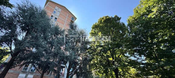 5 rooms Parking in Turin, Italy No. 266243 5